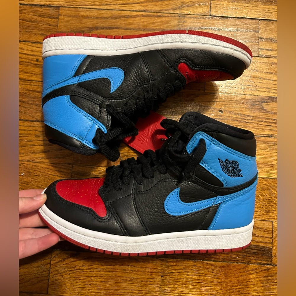 Womens 7 Jordan 1 High “Unc to Chicago”